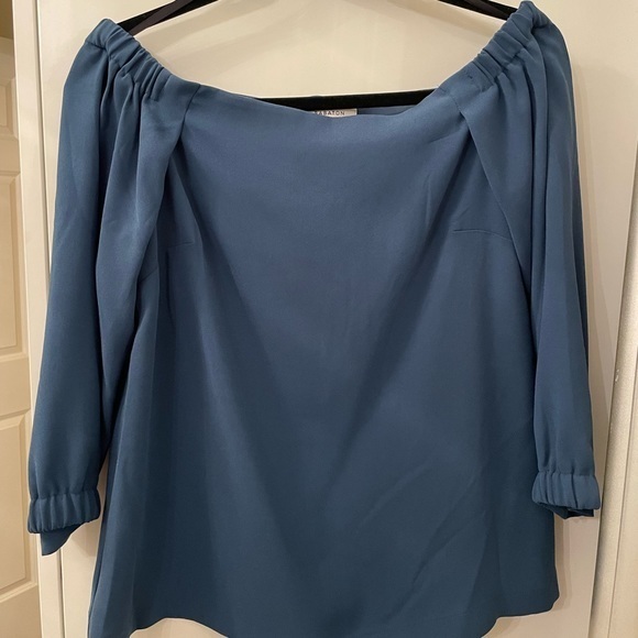 Aritzia Babaton Rodrigo‎ Blouse Off the Shoulder - Picture 2 of 2